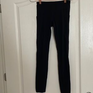 Athleta  GIRL activewear tights in black size 14/XL, logo on back leg, se…